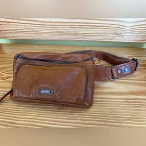 Spikes & Sparrow belt bag/crossbody